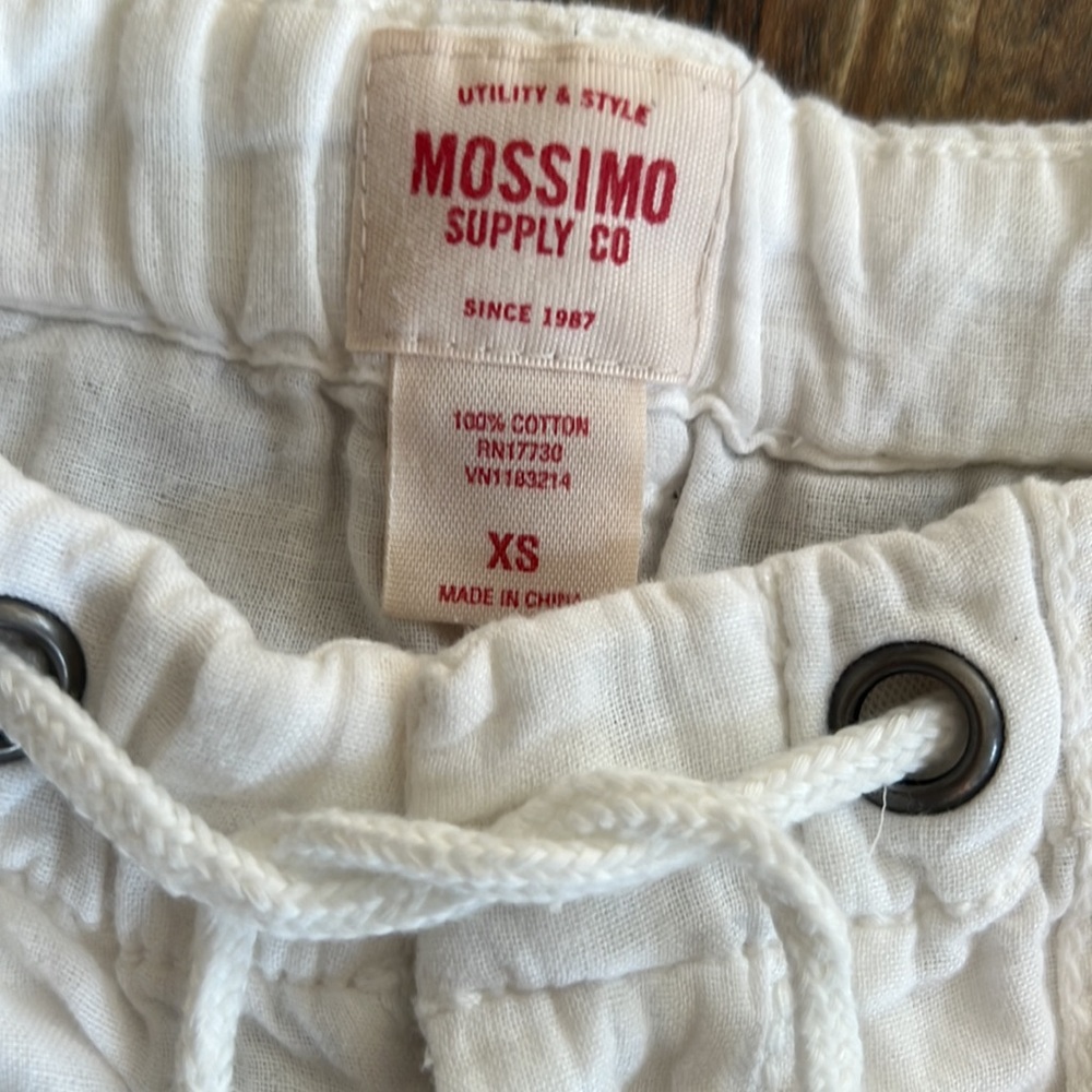 Mossimo Utility Shorts - Picture 2 of 6